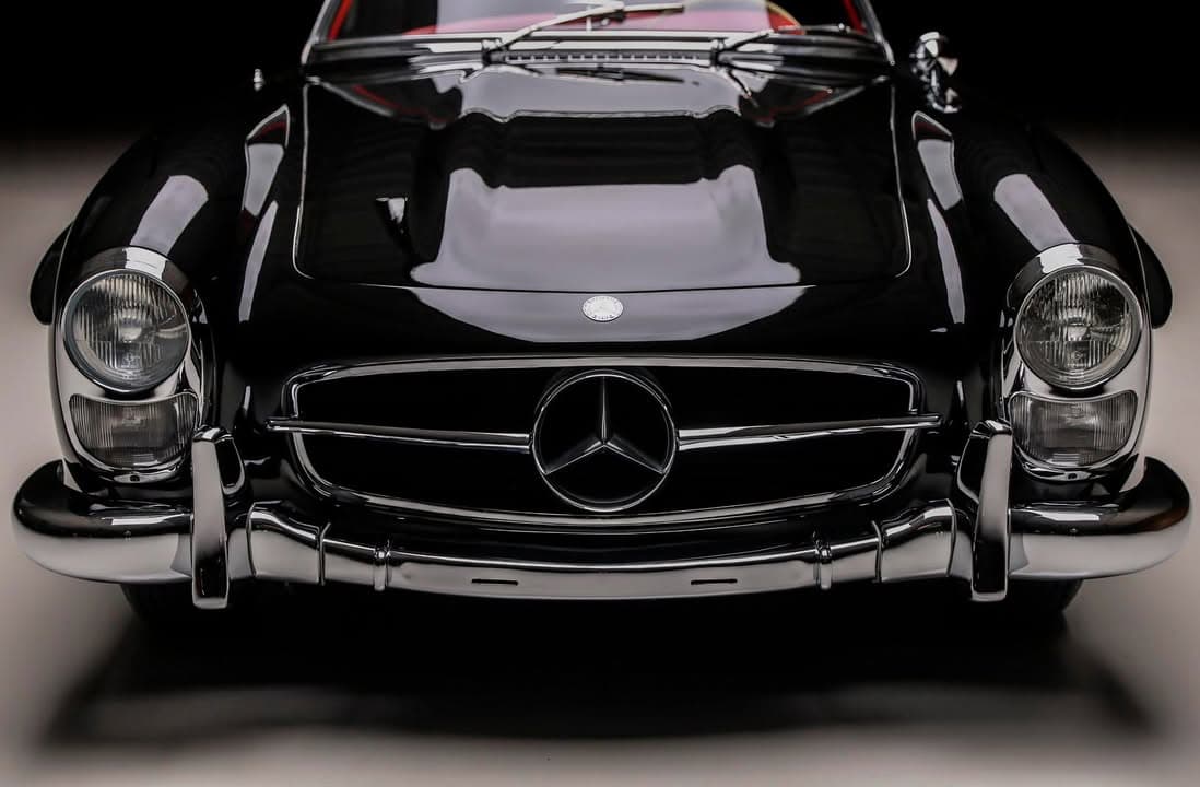 Неймовірно цінний Mercedes-Benz 300 SL “родстер” продадуть на аукціоні Вишуканий екземпляр виставлений без резерву на аукціоні Worldwide Auctioneers, який відбудеться 26 січня в 🇸 США 300 SL - бажана модель для… - 4