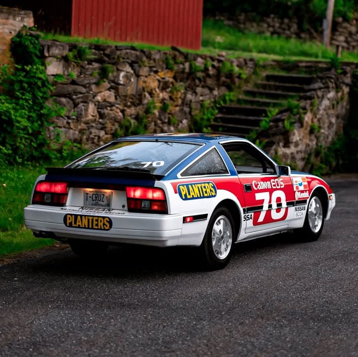 Гоночний Nissan 300ZX Тома Круза виставили на аукціон Наприкінці 1980-х зірка «Топ Ґан: Меверік» деякий час брав участь в автогонках - 3