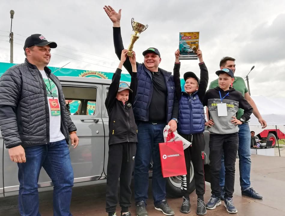 Вчора учасники провели останній день на найбільшому технічному фестивалі, В цю неділю Український автомобільний клуб проводжав наймасштабніший за багато місяців захід з ретро технікою - 1