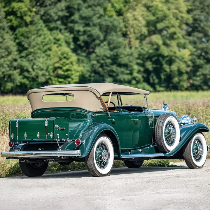 Мільйон за Кадилак: рідкісний Cadillac V-16 Sport “Фаетон” продадуть на аукціоні в США Для класичної епохи (з 1925 по 1948 рр) цей автомобіль - взірець потужності та крутості - 3