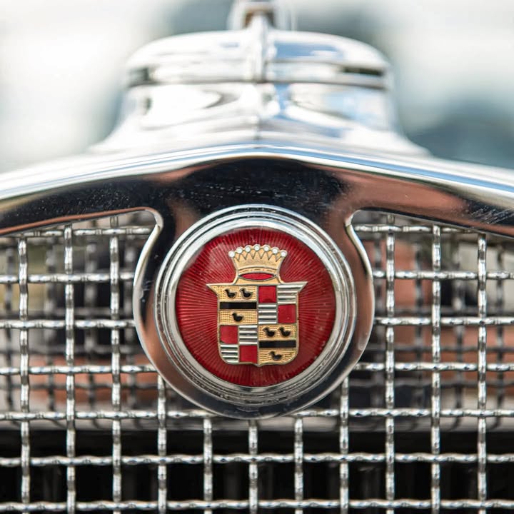 Мільйон за Кадилак: рідкісний Cadillac V-16 Sport “Фаетон” продадуть на аукціоні в США Для класичної епохи (з 1925 по 1948 рр) цей автомобіль - взірець потужності та крутості - 11