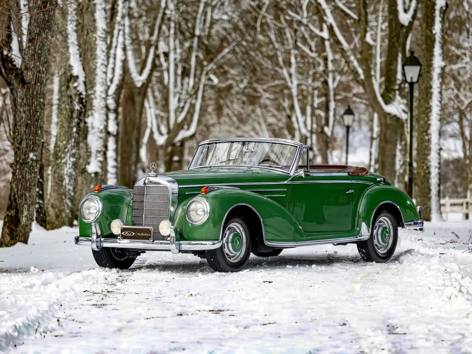 Приховані перли: на аукціон вперше виставили колекцію Aurora із суперкарів Mercedes та Ferrari Експозиція із 14 ретро та сучасних автомобілів була тривалий час таємним надбанням минулого власника із Швеції - 2