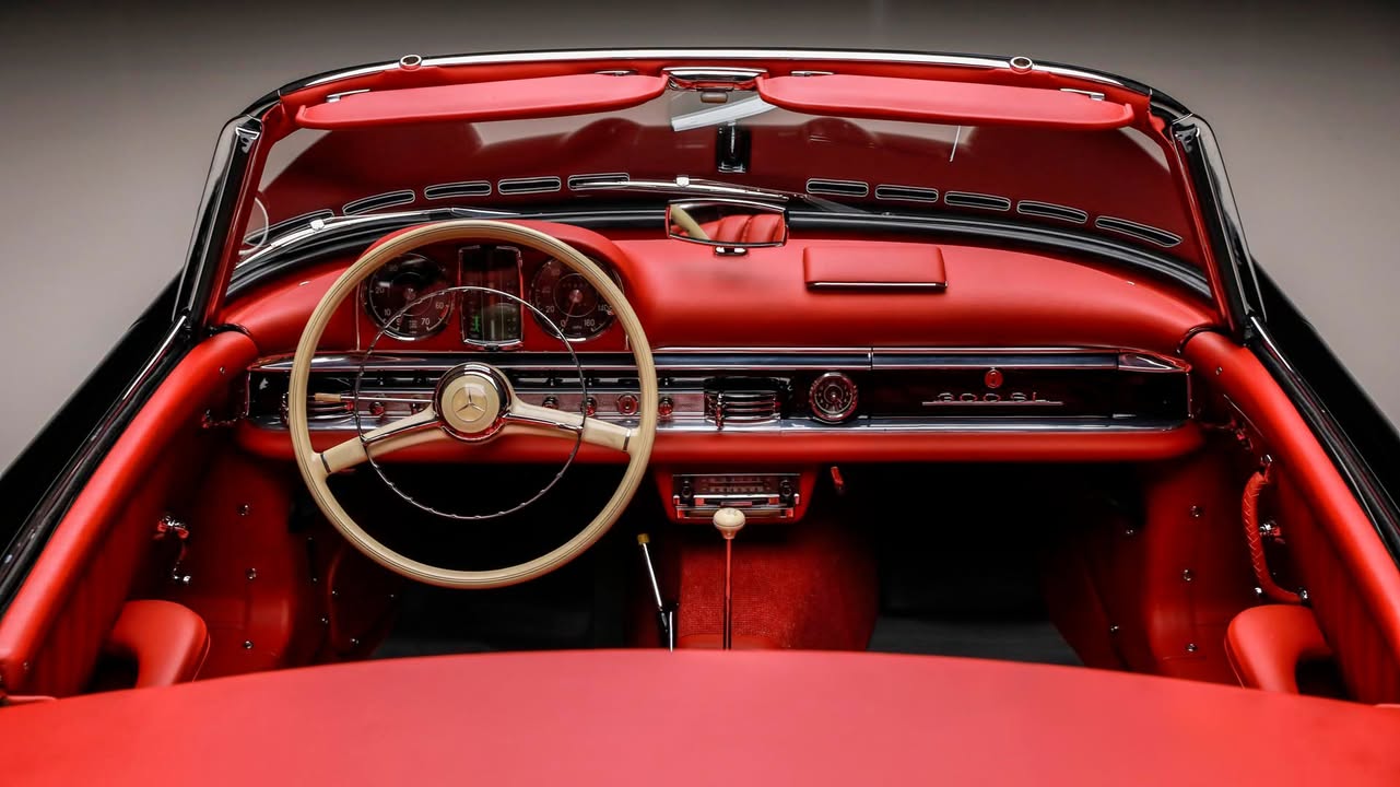 Неймовірно цінний Mercedes-Benz 300 SL “родстер” продадуть на аукціоні Вишуканий екземпляр виставлений без резерву на аукціоні Worldwide Auctioneers, який відбудеться 26 січня в 🇸 США 300 SL - бажана модель для… - 9