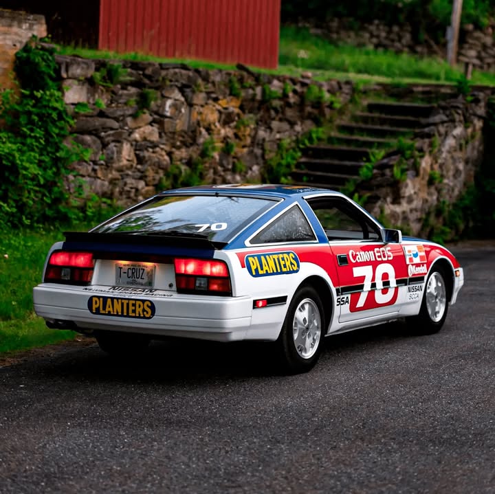 Гоночний Nissan 300ZX Тома Круза виставили на аукціон Наприкінці 1980-х зірка «Топ Ґан: Меверік» деякий час брав участь в автогонках - 3