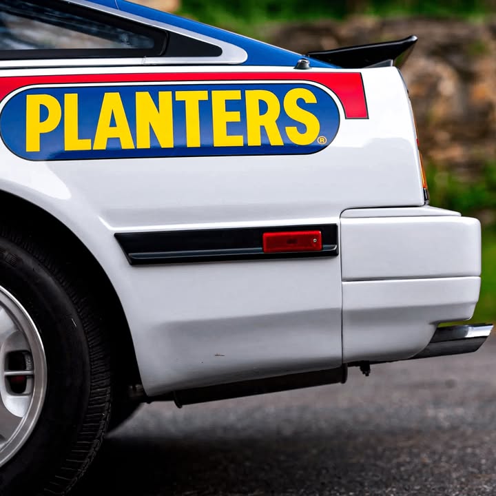 Гоночний Nissan 300ZX Тома Круза виставили на аукціон Наприкінці 1980-х зірка «Топ Ґан: Меверік» деякий час брав участь в автогонках - 6