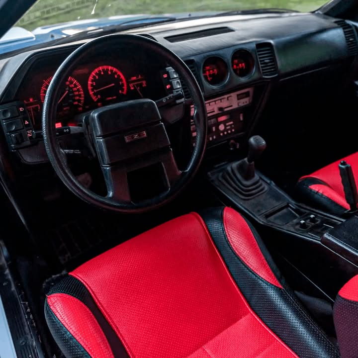 Гоночний Nissan 300ZX Тома Круза виставили на аукціон Наприкінці 1980-х зірка «Топ Ґан: Меверік» деякий час брав участь в автогонках - 7