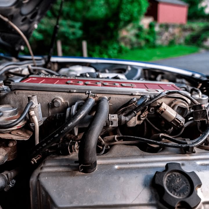 Гоночний Nissan 300ZX Тома Круза виставили на аукціон Наприкінці 1980-х зірка «Топ Ґан: Меверік» деякий час брав участь в автогонках - 9
