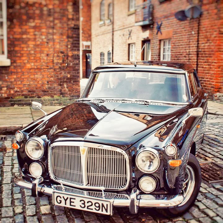 На аукціоні продадуть Rover P5 1973, автомобіль який возив Маргарет Тетчер Дана машина буквально привезла “Залізну леді” до влади - 1