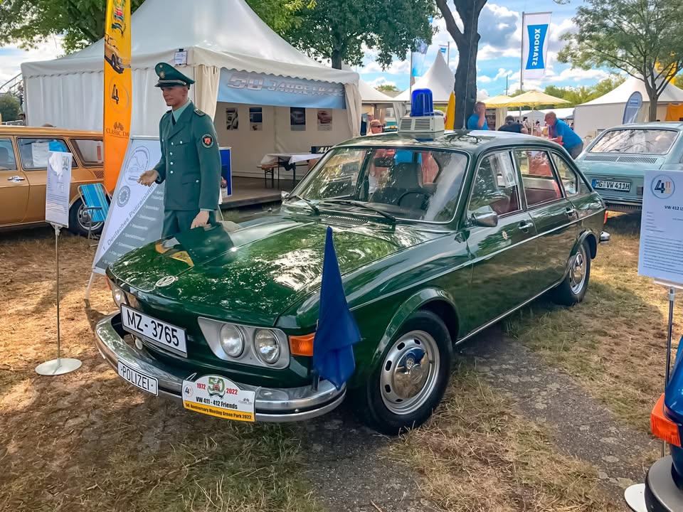 В Німеччині відбувся масовий фестиваль ретро авто культури - Classic Days 2022 Фестиваль Classic Days 2022 відбувся на минулих вихідних (6-7 серпня) в Дюссельдорфі 🇩🇪 і вразив нас своїм феноменальним успіхом - 4