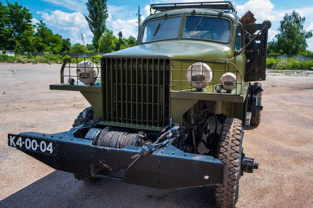 8⃣ травня, в День пам'яті та примирення, УАК бере участь в двох ретро авто заходах одночасно - 5