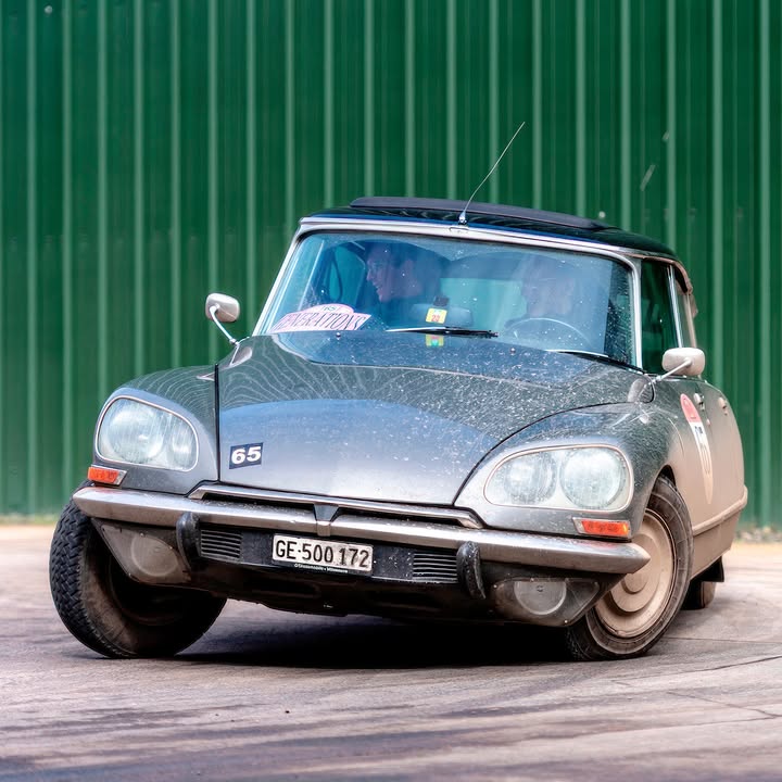 Generations Rally 2023: у Великобританії завершилося Ралі Поколінь - ФОТО Англійські 🇬🇧 колеги відкрили сезон гонкою з корисною метою - об’єднати покоління ентузіастів ретро техніки - 7