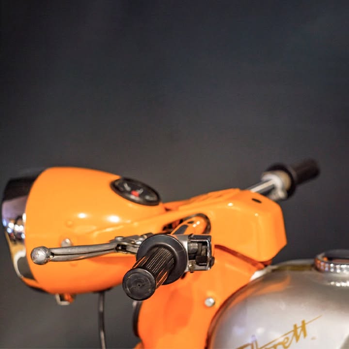 Мотоцикл місяця: Kreidler Florett 50/K54 1972 року Саме цього чарівного німця обрали “мотоциклом місяця (серпня)” в австрійському музеї ретро техніки Top Mountain Crosspoint, про який розповідали раніше Трішки історії - 5