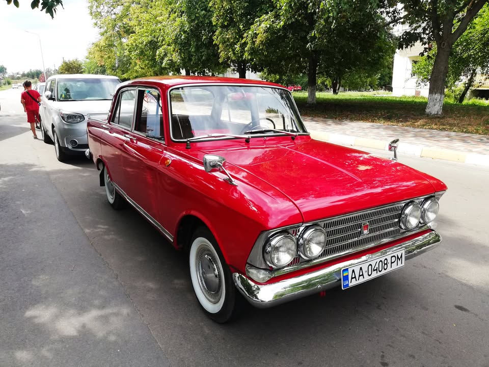 Київською областю проїхали десятки ретро автівок - 7