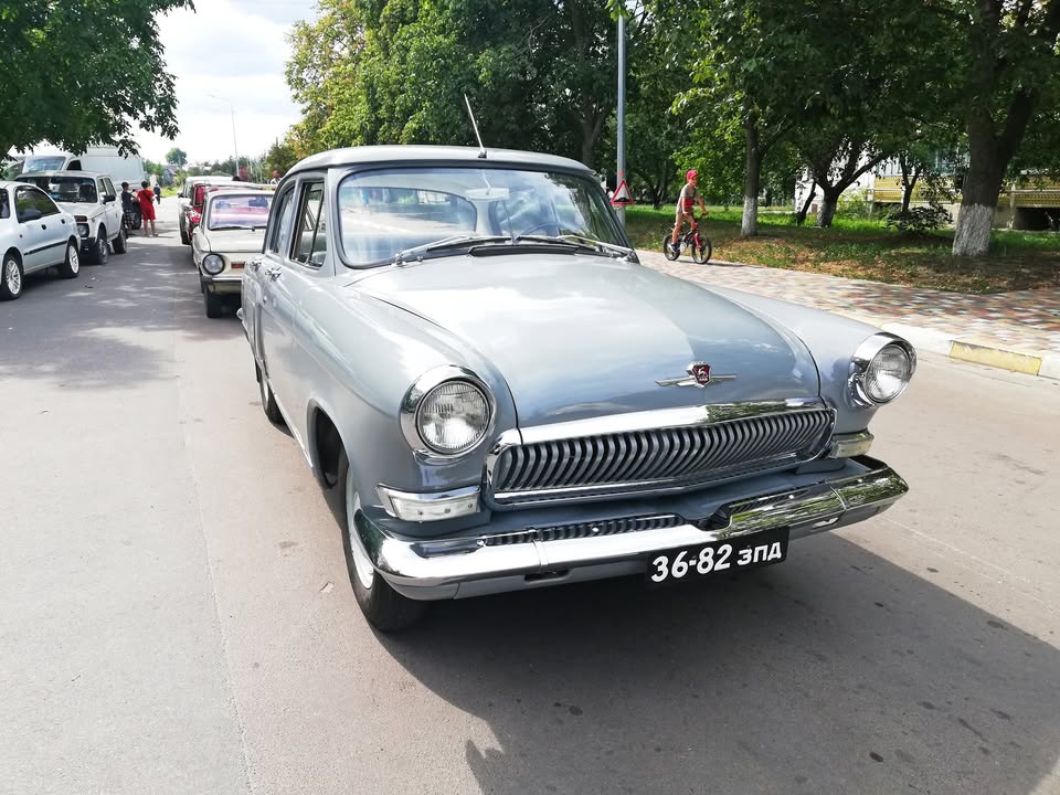 Київською областю проїхали десятки ретро автівок - 8
