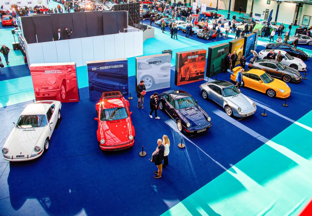 London Classic Car Show 2023: які раритети показали на величній англійській виставці - 2