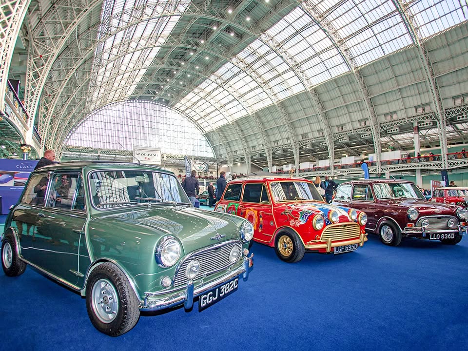 London Classic Car Show 2023: які раритети показали на величній англійській виставці - 9