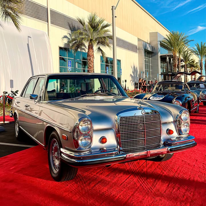 В США відкрився новий Mercedes-Benz Classic Center - мрія ретро автолюбителя Вже 136 років минуло з тих пір, як Mercedes-Benz запатентували перший автомобіль - 3
