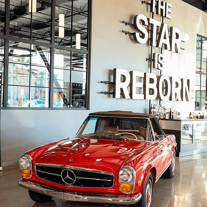 В США відкрився новий Mercedes-Benz Classic Center - мрія ретро автолюбителя Вже 136 років минуло з тих пір, як Mercedes-Benz запатентували перший автомобіль - 7