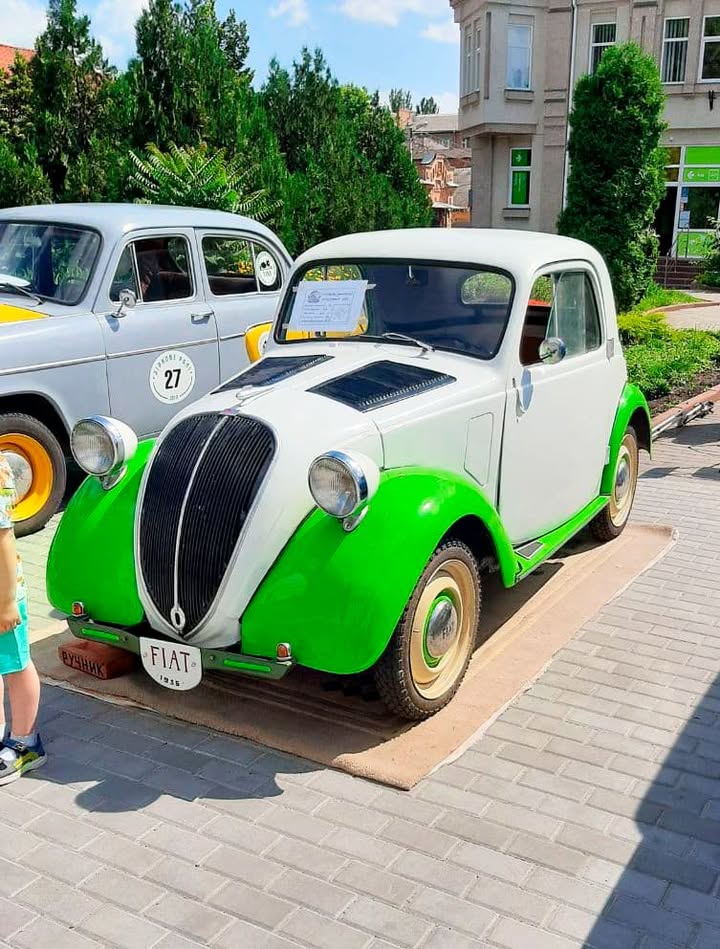 На Кіровоградщині відбулася виставка ретро техніки - 5