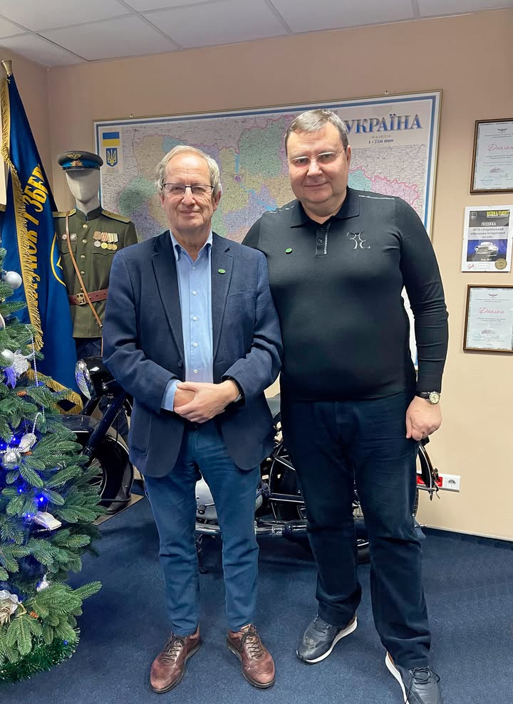 Україну відвідав Тіддо Брестерс, президент Міжнародної федерації ретро техніки Новий 2022 рік для Українського автомобільного клубу почався з історичної події - 2