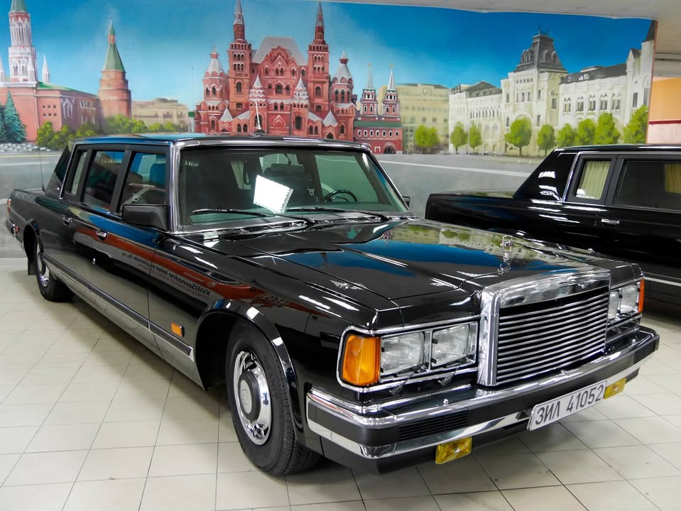 ЗІЛ-41052 - “Бронекапсула” для Горбачова 30 серпня не стало того самого “президента” СРСР Михайла Горбачова - 1